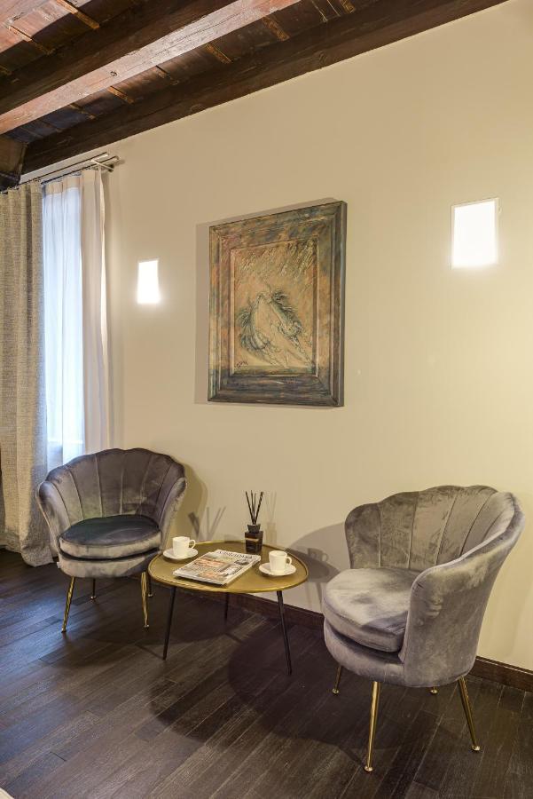 Palazzo Duomo Suites In Udine Center Exterior photo
